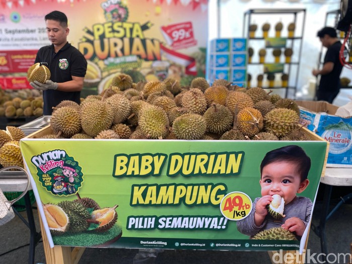 Pesta Durian di Kokas bisa makan sepuasnya, karena ada AYCE Durian