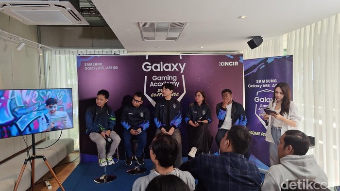 Samsung resmi menggelar Samsung Galaxy Academy 2024. Mereka mengungkapkan alasan kembalinya acara ini adalah karena industri esports terus berkembang.