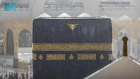 Makkah mengalami hujan lebat di berbagai wilayah pada Kamis (22/8/2024) kemarin. Hujan juga mengguyur area Masjidil Haram. Foto: Saudi Press Agency
