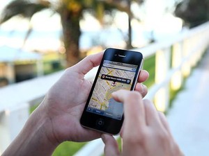 Cara Melacak Lokasi Seseorang dengan WhatsApp dan Google Maps