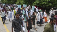 Lebih dari satu juta dokter di India melakukan mogok nasional, turun ke jalan menuntut hukuman berat bagi pelaku pemerkosaan dan pembunuhan seorang dokter magang di India timur.
