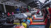 Kementerian Perindustrian menambah kuota subsidi motor listrik mencapai 10.700 unit senilai Rp75 milliar.