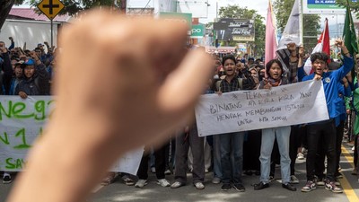 Mahasiswa di Palu Gelar Unjuk Rasa Kawal Putusan MK
