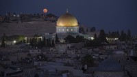 Keindahannya dapat menghiasi langit Gaza dan kompleks Al Aqsa.  