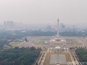 Jumat Pagi, Kualitas Udara Jakarta Tak Sehat Bagi Kelompok Sensitif