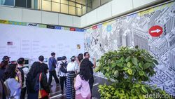 Mengenal Karya Pinot Dalam Instalasi Seni di Pusat Perbelanjaan Mengenal Karya Pinot Dalam Instalasi Seni di Pusat Perbelanjaan