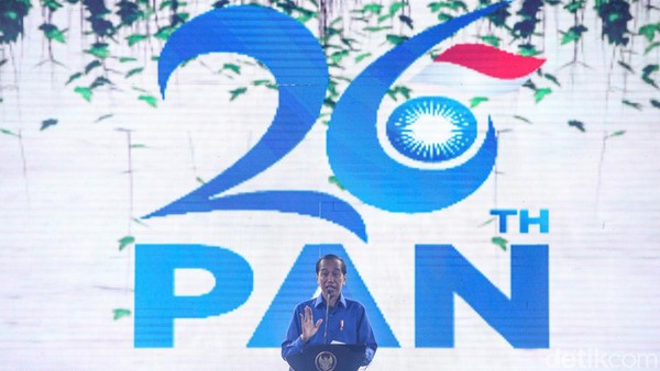 Momen Jokowi Buka Kongres PAN
