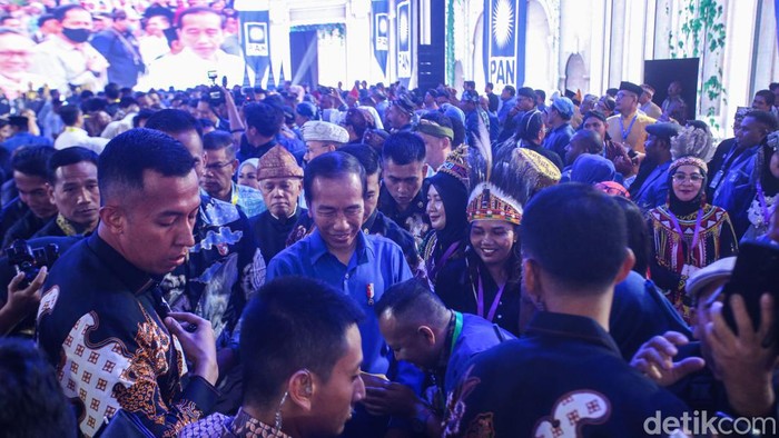 Presiden Joko Widodo membuka Kongres ke-6 PAN dan HUT ke-26 PAN di Jakarta, Jumat (23/8/2024).