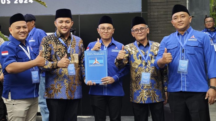 Paslon Rusdi Sutejo-Shobih Asrori