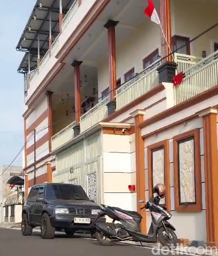 Penampakan Bangunan di Malang Tampak Segaris, Ternyata Rumah Berlantai 3