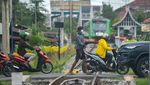 Duh, Bahaya Nggak Sih Perlintasan Liar Kayak Gini?