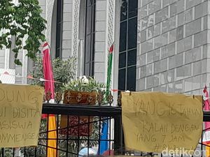 Mahasiswa Sita Kantor DPRD Sumut, Bicara soal Politik Dinasti-Putusan MK