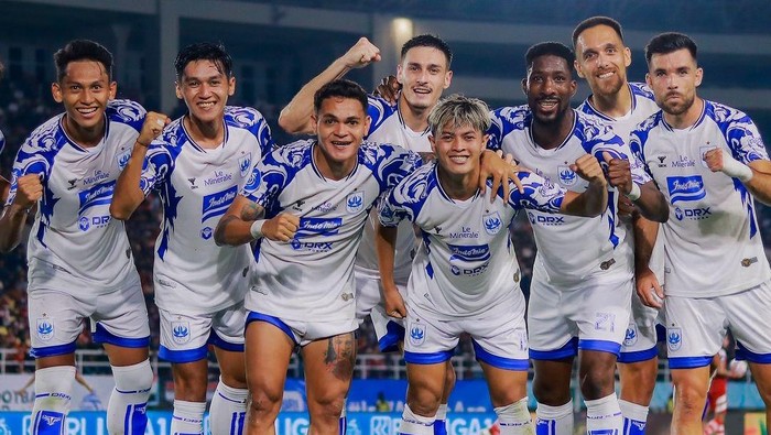 Selebrasi penggawa PSIS Semarang saat mencetak gol. Foto diunggah Jumat (23/8/2024)
