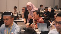Selain itu, pelatihan ini juga dihadiri oleh narasumber serta fasilitator dan diikuti oleh 68 dosen dari seluruh wilayah Indonesia. 