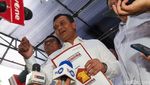 Potret Ridwan Kamil-Khofifah Terima Formulir B1-KWK dari Gerindra