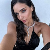 Pernyataan tersebut jadi sorotan dan mengundang berbagai kritik dari warga lokal. Para chef pun memberi saran agar Sara tidak hanya mengunjungi restoran-restoran yang Instagramable. Tampaknya Sara harus mencoba rekomendasi-rekomendasi tersebut karena ia akan kembali ke Manchester dalam waktu dekat. Foto: Instagram Sara Guendogan