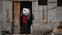Pertumbuhan ekonomi Indonesia ditargetkan sebesar 5,2% pada 2024. PwC Indonesia melaporkan beberapa tantangan global dan dalam negeri yang harus dihadapi Indonesia dalam rangka mencapai target tersebut.  