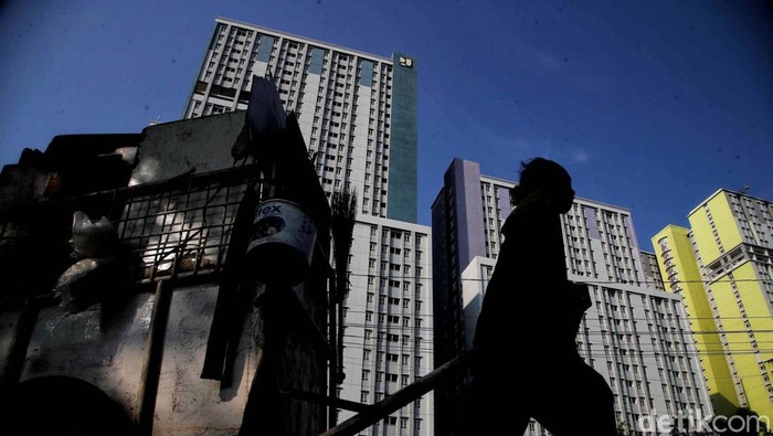 Pertumbuhan ekonomi Indonesia ditargetkan 5,2% pada 2024. Ada beberapa tantangan global dan dalam negeri yang harus dihadapi Indonesia dalam capai target itu.