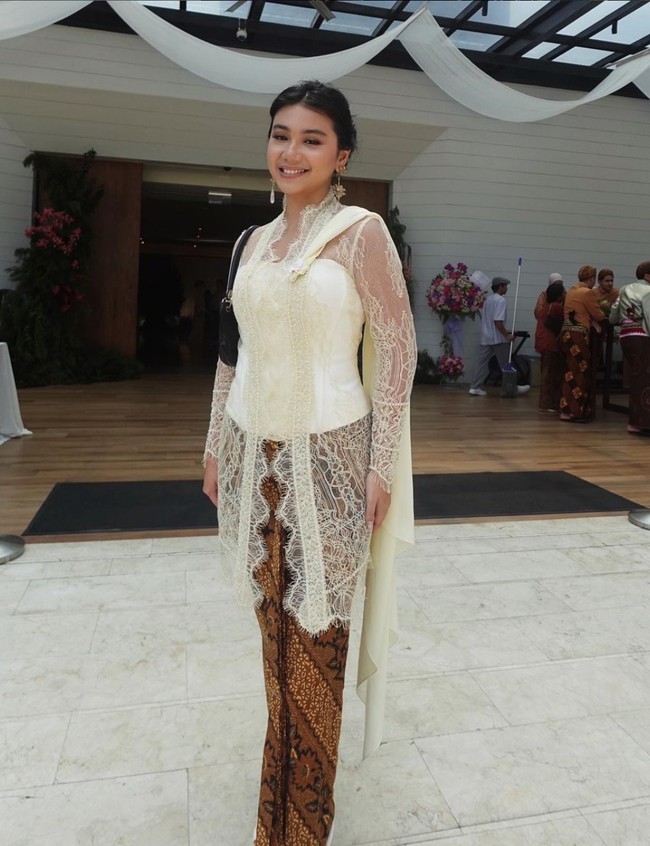 Shalima, merupakan anak dari pernikahan Wandah Hamidah dan mantan suaminya Cyril Raoul Hakim. Keduanya bercerai pada 2012. Foto: Instagram/@shalimahakim