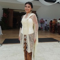 Shalima, merupakan anak dari pernikahan Wandah Hamidah dan mantan suaminya Cyril Raoul Hakim. Keduanya bercerai pada 2012. Foto: Instagram/@shalimahakim