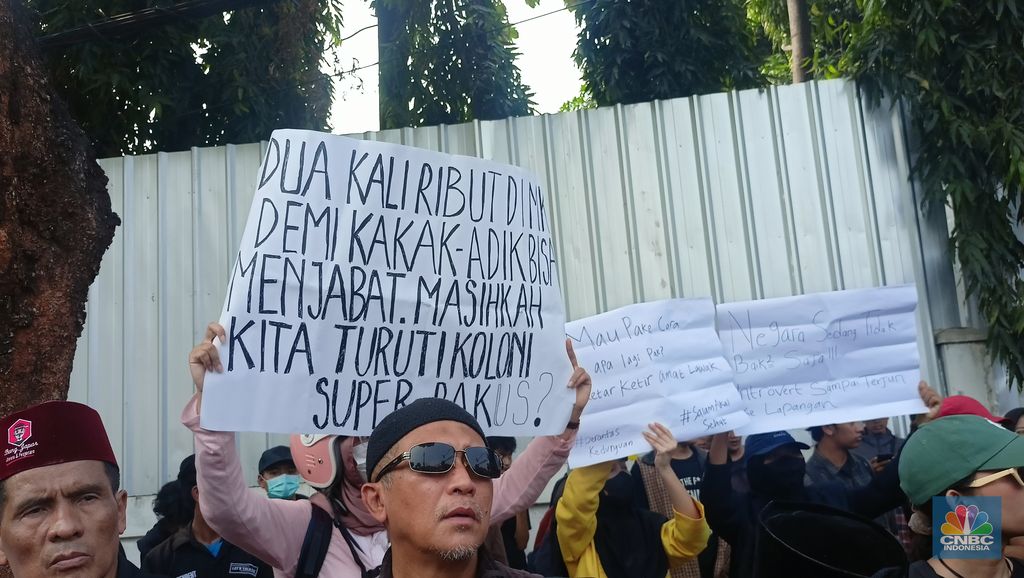 Suasana jalan Imam Bonjol yang menjadi lokasi gedung Komisi Pemilihan Umum (KPU) ditutup. (CNCB Indonesia/Ferry Sandi)