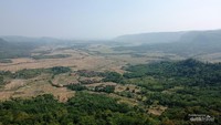 Dari Bukit Panenjoan kita bisa melihat laut, pantai, hutan, air terjun, tebing, sawah dan pedesaan, Geopark Ciletuh.
