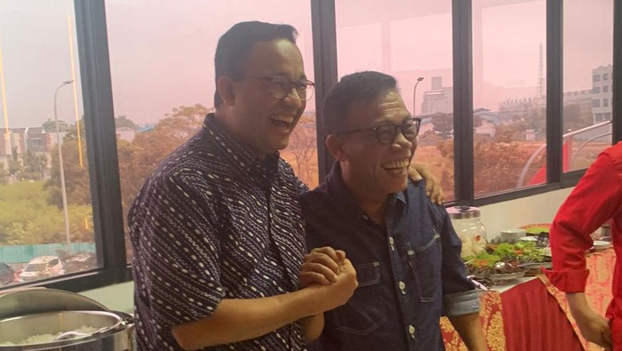 Anies Baswedan salam komando dengan Masinton