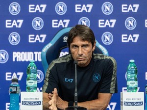 Conte: Napoli Respek ke Juventus, tapi Mau Beri Kekalahan Pertama