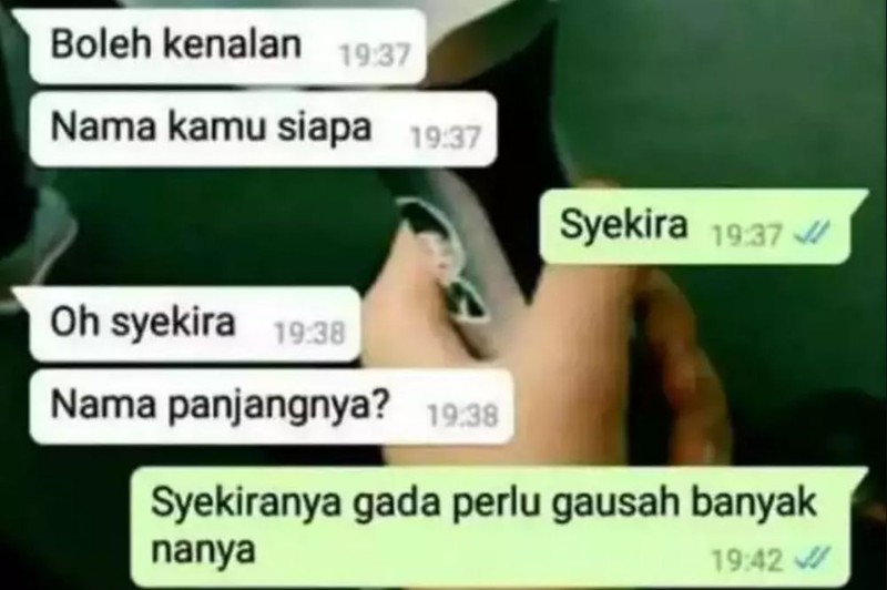Kumpulan chat ngajak kenalan berikut ini jatuhnya cringe, tapi bikin nyengir sendiri. Coba cek sendiri, baru kasih pendapatmu di kolom komentar.