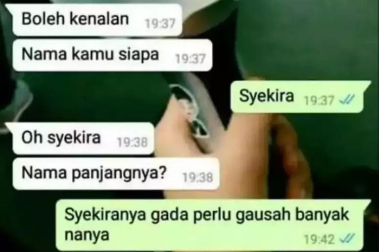 Chat Lucu Ngajak Kenalan, Kelewat Cringe sampai Bikin Ilfeel Kumpulan chat ngajak kenalan berikut ini jatuhnya cringe, tapi bikin nyengir sendiri. Coba cek sendiri, baru kasih pendapatmu di kolom komentar.