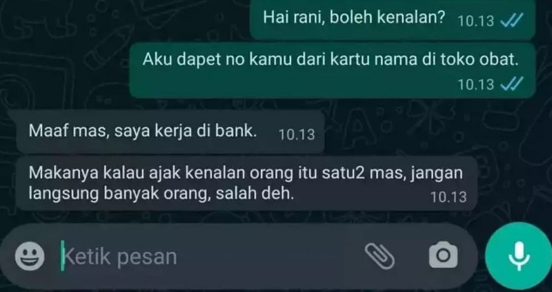 Kumpulan chat ngajak kenalan berikut ini jatuhnya cringe, tapi bikin nyengir sendiri. Coba cek sendiri, baru kasih pendapatmu di kolom komentar.