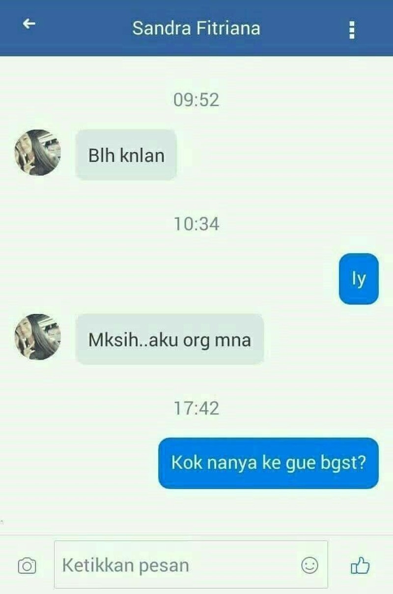 Kumpulan chat ngajak kenalan berikut ini jatuhnya cringe, tapi bikin nyengir sendiri. Coba cek sendiri, baru kasih pendapatmu di kolom komentar.