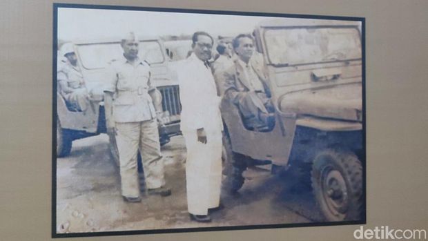 Selain lokomotif tua C3082, Museum Subkoss Kota Lubuklinggau juga mempunyai koleksi lainnya yang bersejarah. Salah satunya mobil Jeep Willys STD 156.
