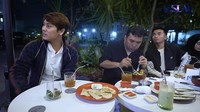 Ajak kerabatnya untuk datang dan mencicipi kafe terbarunya di wilayah Cikarang, Rizky suguhkan beragam menu andalan di sana. Foto: Instagram @rizkybillar