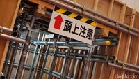 Penampakan kerangka cetakan cor beton untuk sebuah pondasi bangunan. Cetakan dibuat dengan teknologi Jepang dan dikerjakan oleh tenaga terampil, sehingga hasilnya cepat, berkualitas dan efisien.