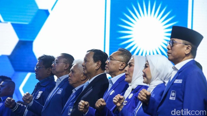 Momen Prabowo Pidato di Penutupan Kongres PAN Presiden terpilih Prabowo Subianto memberi sambutan saat menutup Kongres PAN di Jakarta, Sabtu (24/8/2024).
