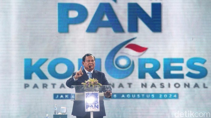 Momen Prabowo Pidato di Penutupan Kongres PAN Presiden terpilih Prabowo Subianto memberi sambutan saat menutup Kongres PAN di Jakarta, Sabtu (24/8/2024).