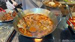 Pedas Gurih! Ini Nasi Oseng Mercon Racikan Cici Cantik di Blok M