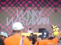 Penampilan DJ Winky Meriahkan RPC Maybank Bali Marathon