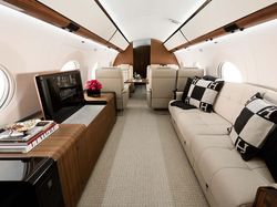 Asyiknya Terbang Pakai Pesawat Gulfstream G650ER, Kabinnya Mewah!