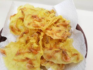 Resep Rempeyek Udang yang Renyah Buat Lauk Ketupat Lebaran