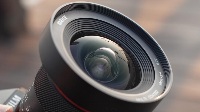 Review Lensa Meike 10mm f/2 Untuk Kamera Mirroless APS-C