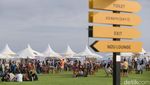 Runners Serbu Race Village Maybank Bali Marathon 2024