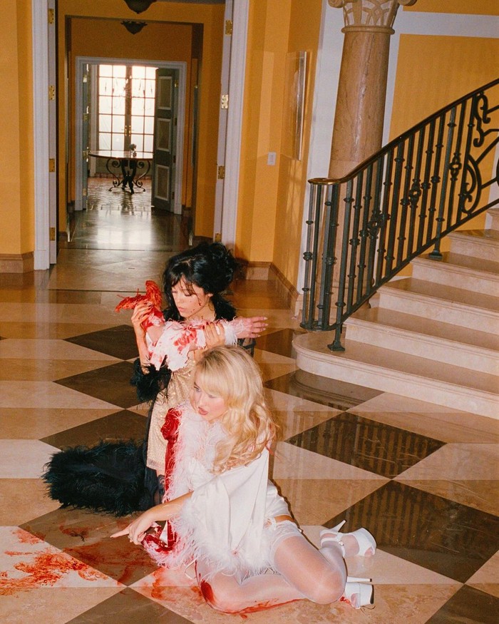 Sabrina Carpenter & Jenna Ortega