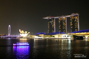Sisi Lain Singapura untuk Para Pencinta Buku