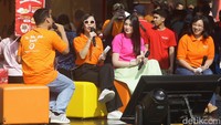 Tap to Pay merupakan metode pembayaran kartu kredit virtual secara contactless pada aplikasi M Smile di smartphone android yang menggunakan teknologi NFC. 
