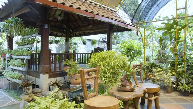 Gazebo Rumah SOPAN
