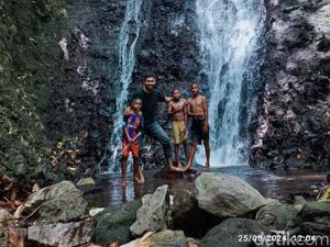 Menyusuri Keindahan Lima Air Terjun Tersembunyi di Lamanabi Flores Timur