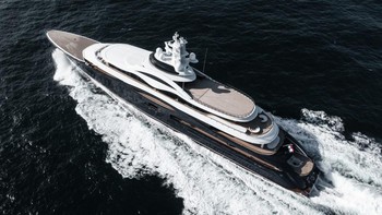 CEO dan pendiri Meta Mark Zuckerberg belum lama ini dirumorkan membeli kapal pesiar Launchpad dari seorang pebisnis Rusia. Tidak banyak informasi yang diketahui soal kapal pesiar ini, namun foto yang beredar menunjukkan fasilitas kapal seperti kolam renang dan helipad. Foto: SuperYachtTimes