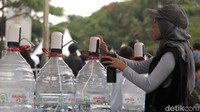 Buat yang bawa botol minum juga dapat mengisi air minum gratis dari Le Minerale.